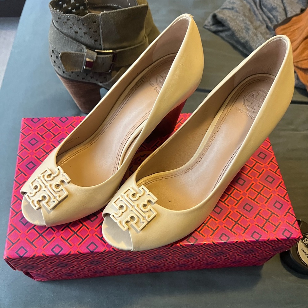 Tory Burch Cream Peep-Toe Heels
